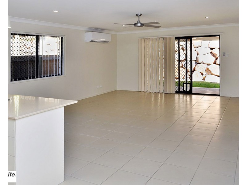4 Scenery Cir, Narangba QLD 4504