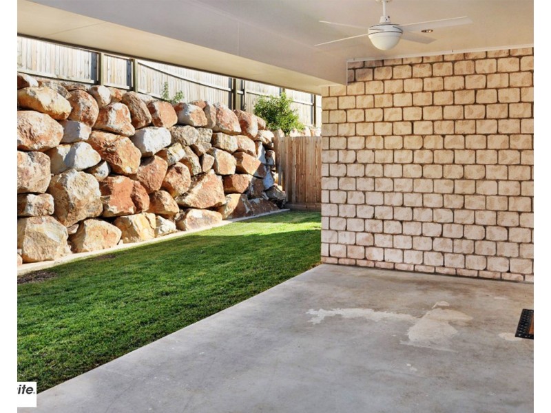 4 Scenery Cir, Narangba QLD 4504