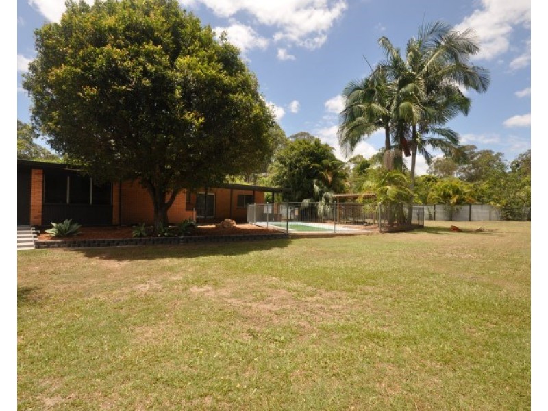 302 Oakey Flat Road, Morayfield QLD 4506