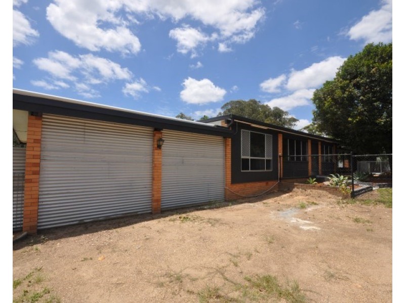 302 Oakey Flat Road, Morayfield QLD 4506