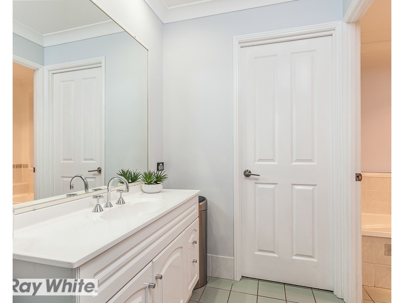 1080 Oakey Flat Road, Narangba QLD 4504