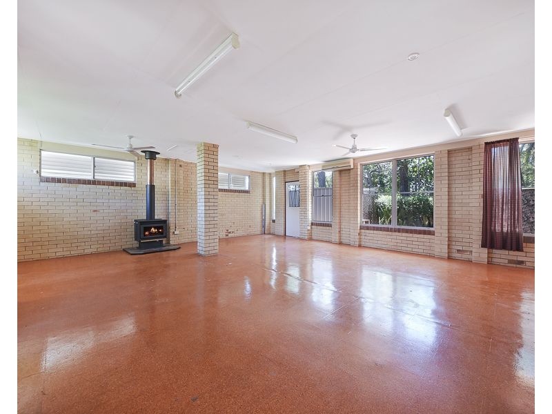 7 Phillip Street, Beachmere QLD 4510