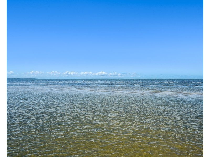 7 Phillip Street, Beachmere QLD 4510