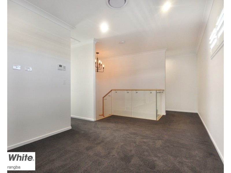 16 Greenhaven Crct, Narangba QLD 4504