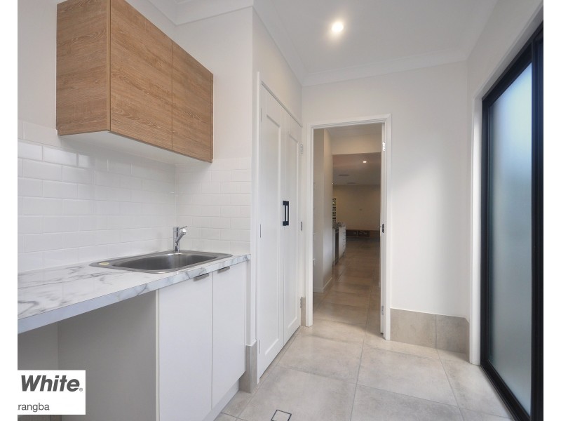 16 Greenhaven Crct, Narangba QLD 4504