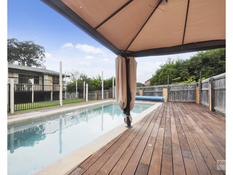 14 Petrie Street, Petrie QLD 4502