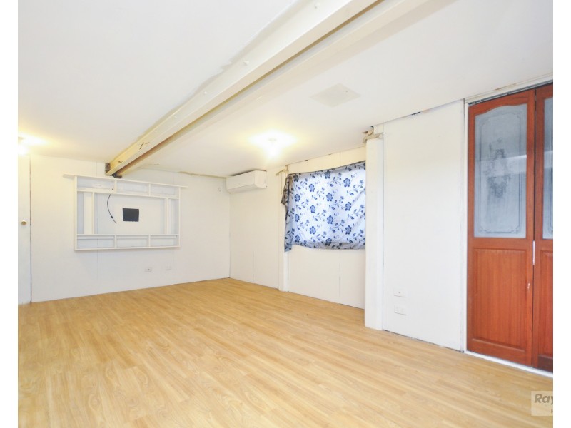 14 Petrie Street, Petrie QLD 4502