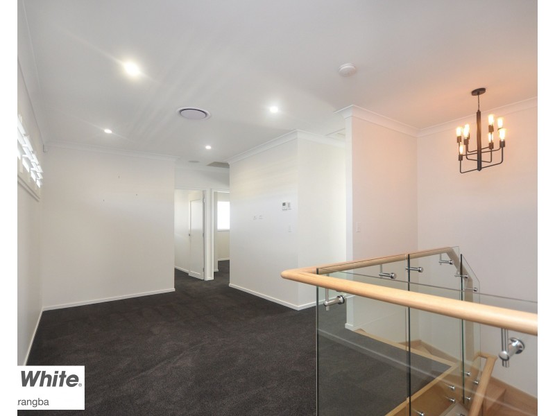 16 Greenhaven, Narangba QLD 4504