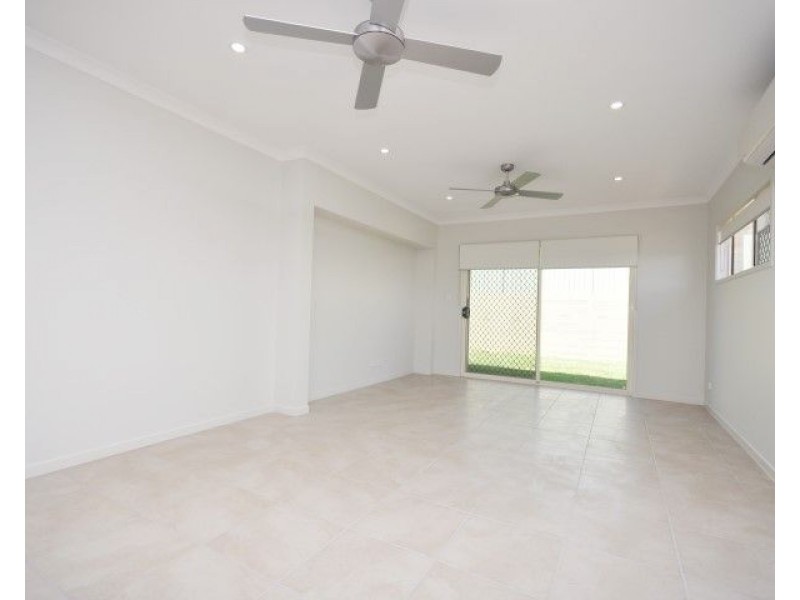 9 Regal Crescent, Narangba QLD 4504