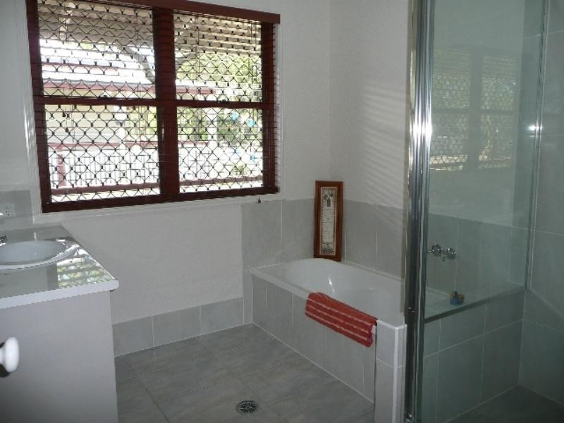 1162 Oakey Flat Road, Narangba QLD 4504