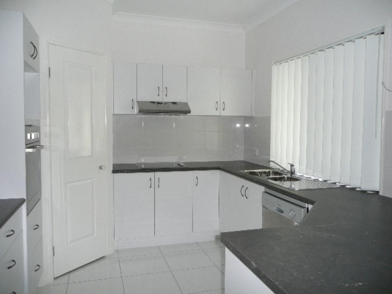 7 Joan Court, Rothwell QLD 4022