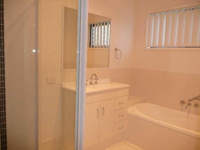 7 Joan Court, Rothwell QLD 4022