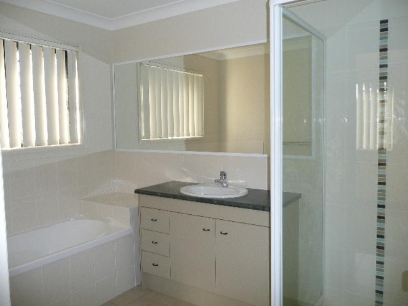 13 Nicholas Close, Narangba QLD 4504