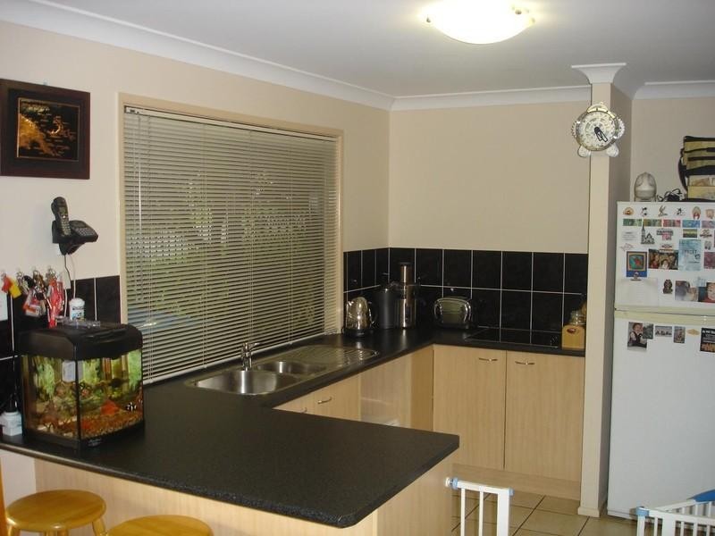 8 Freedom Drive, Kallangur QLD 4503