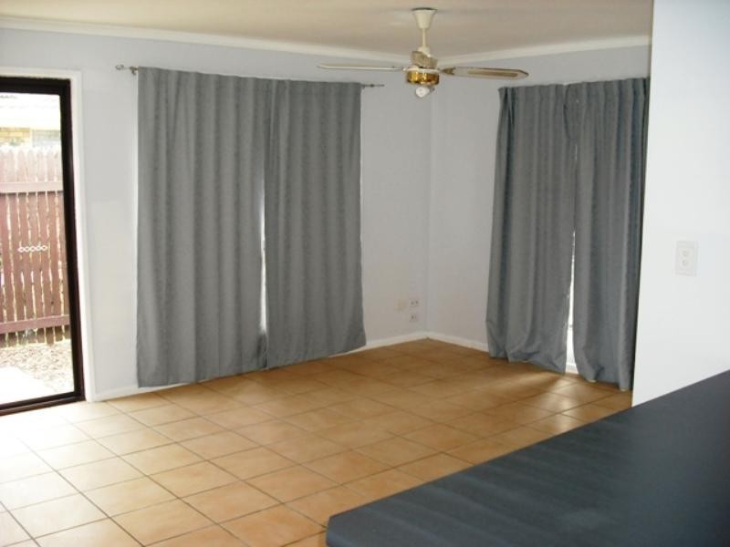 Unit 4/5 Grant Road, Morayfield QLD 4506