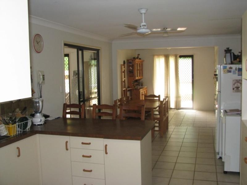 37 Belrose Avenue, Petrie QLD 4502