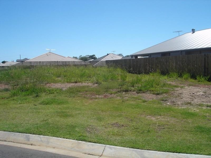 18 Hillcrest Court, Murrumba Downs QLD 4503