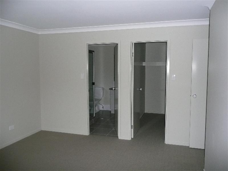 15 Lennon Boulevard, Narangba QLD 4504