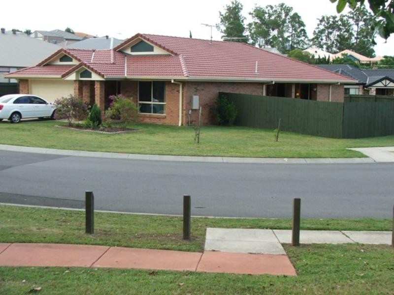 10 Tosca Street, Cashmere QLD 4500