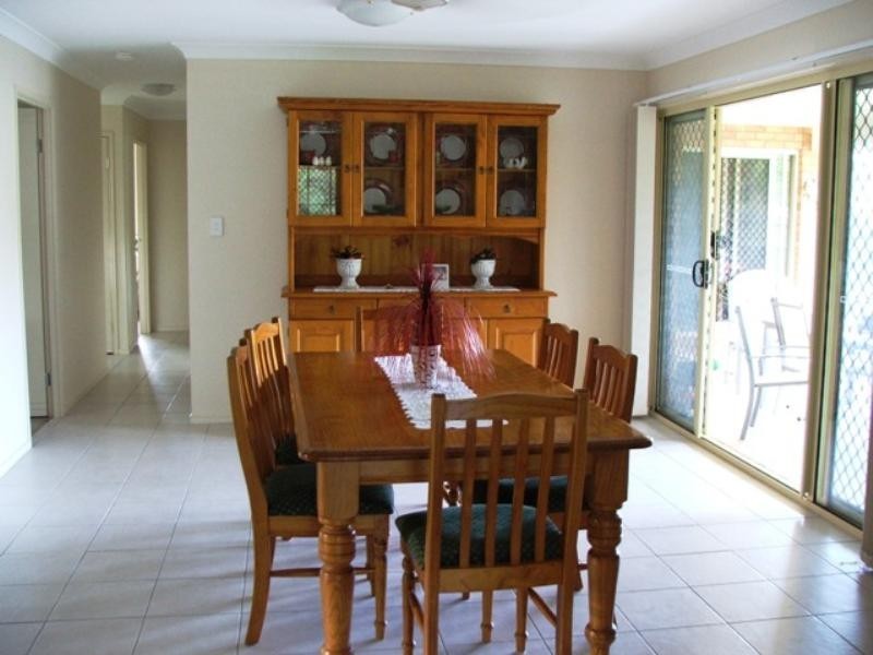 10 Tosca Street, Cashmere QLD 4500