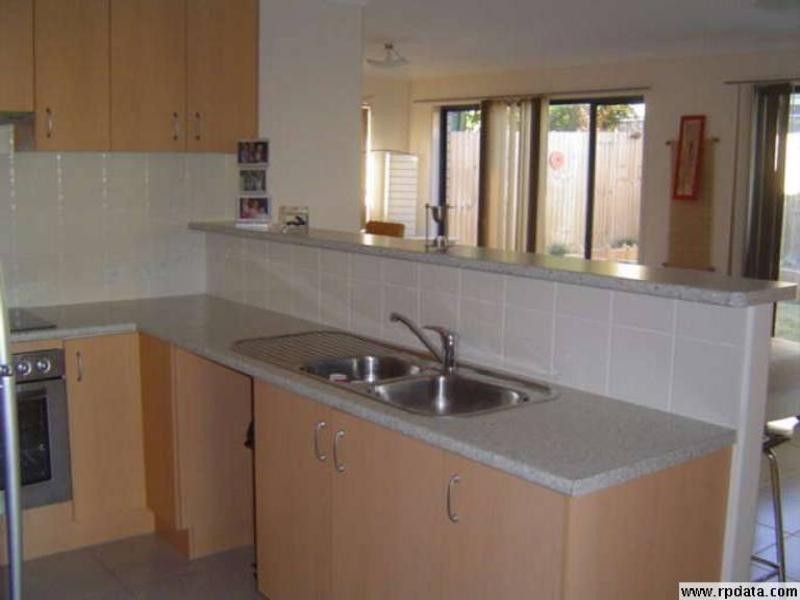 10 Johnson Street, Kippa-ring QLD 4021