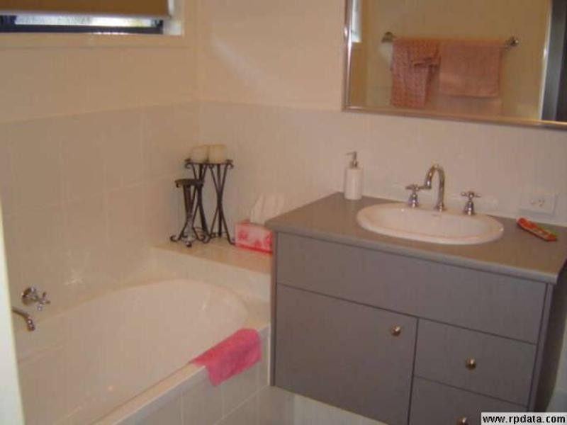 10 Johnson Street, Kippa-ring QLD 4021