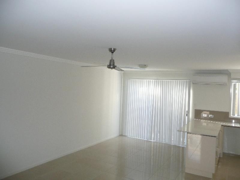 8/21-23 Thompson Crescent, Clontarf QLD 4019