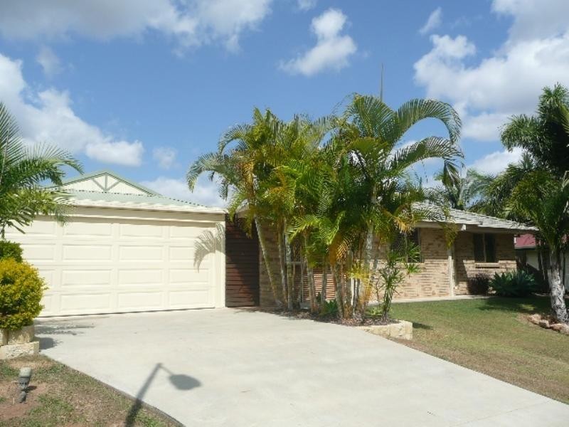 8 Wullun Place, Narangba QLD 4504
