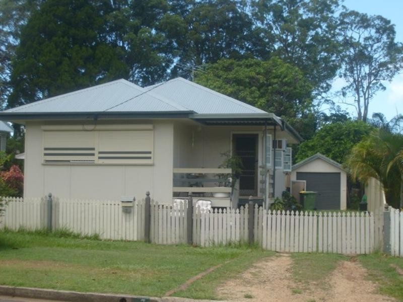 7 Wharf Street, Woody Point QLD 4019
