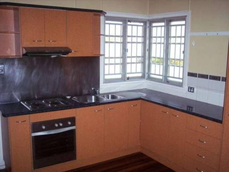 7 Wharf Street, Woody Point QLD 4019