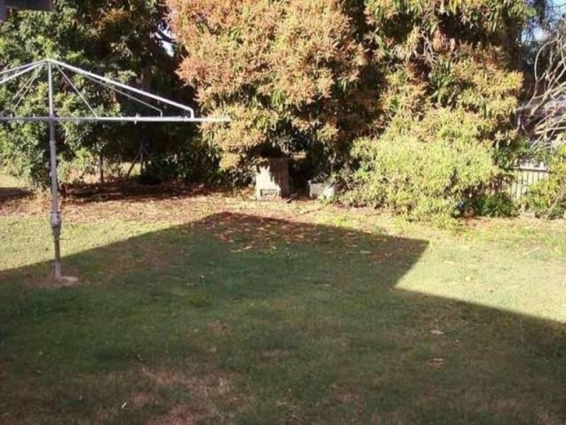 7 Wharf Street, Woody Point QLD 4019