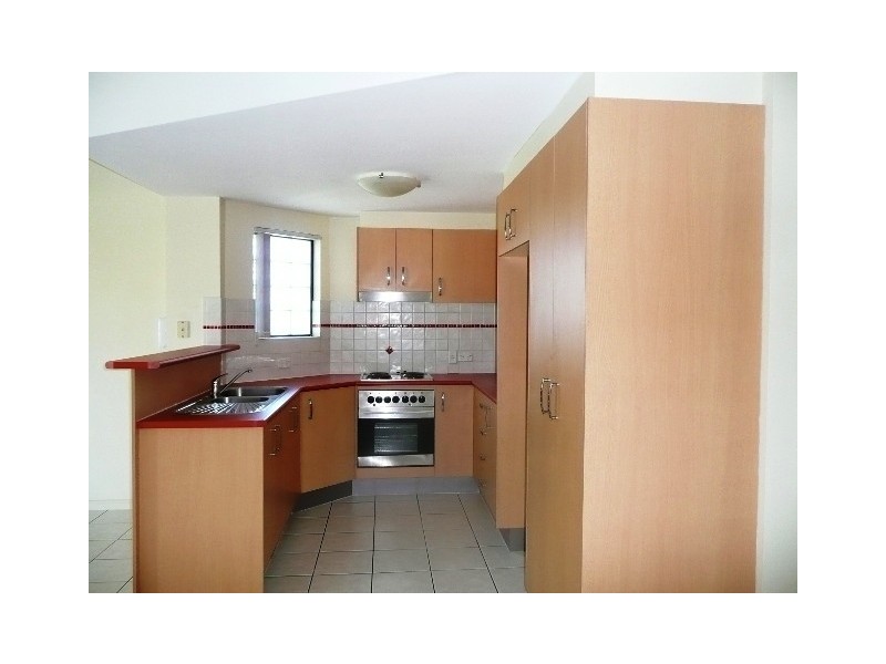6/2-4 Henry Street, Redcliffe QLD 4020