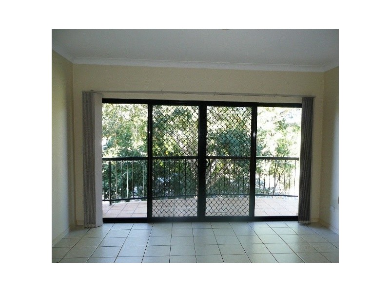 6/2-4 Henry Street, Redcliffe QLD 4020