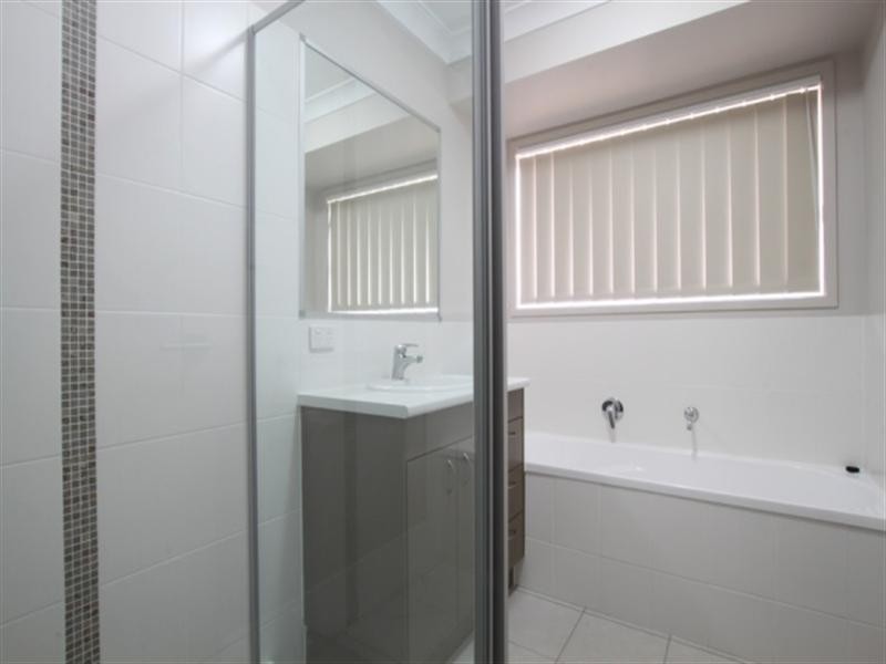 4 Aylmore Court, Narangba QLD 4504