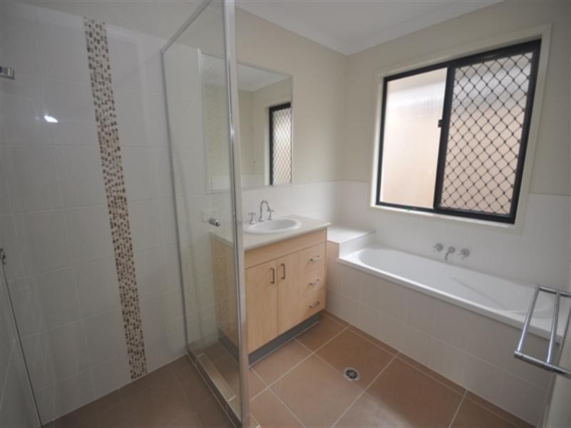 10 Samuel Way (Cnr Steven St), Narangba QLD 4504