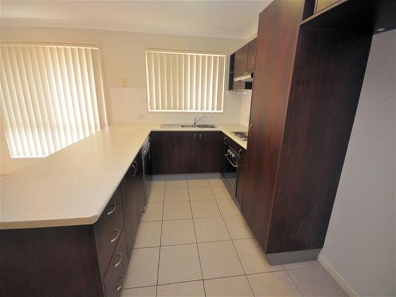 1/7 Dysart Street, Rothwell QLD 4022