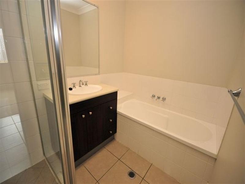 1/7 Dysart Street, Rothwell QLD 4022