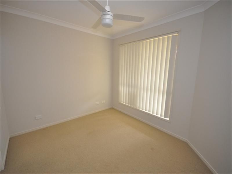 1/7 Dysart Street, Rothwell QLD 4022