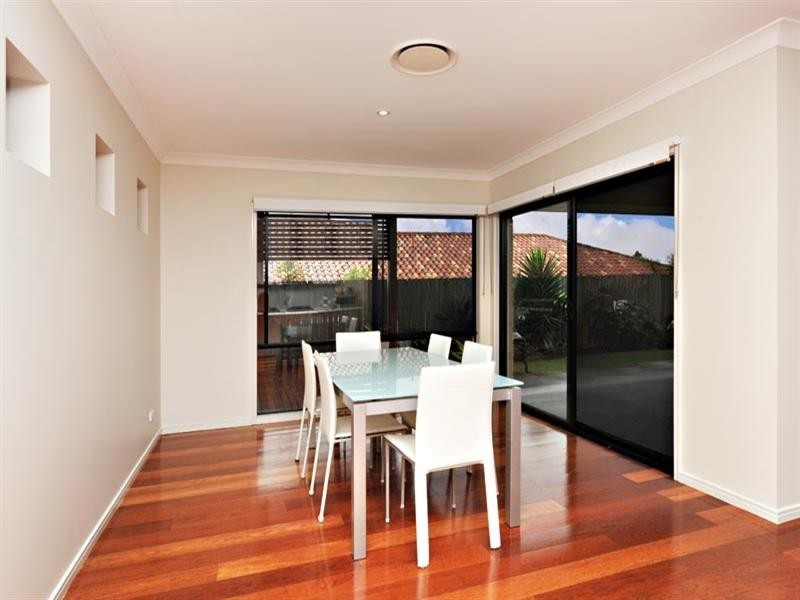 11 Lawson Close, Petrie QLD 4502