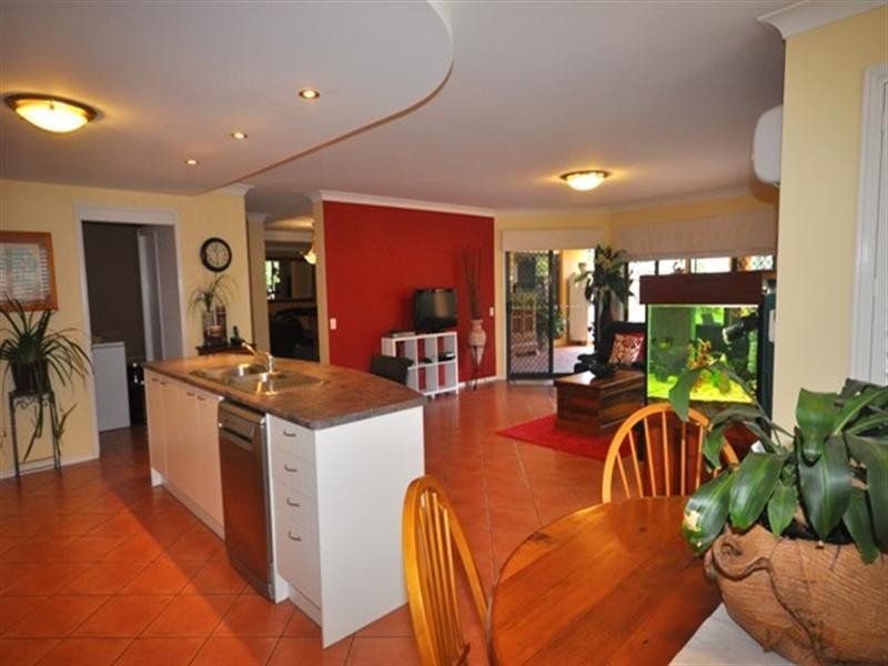 North Lakes QLD 4509