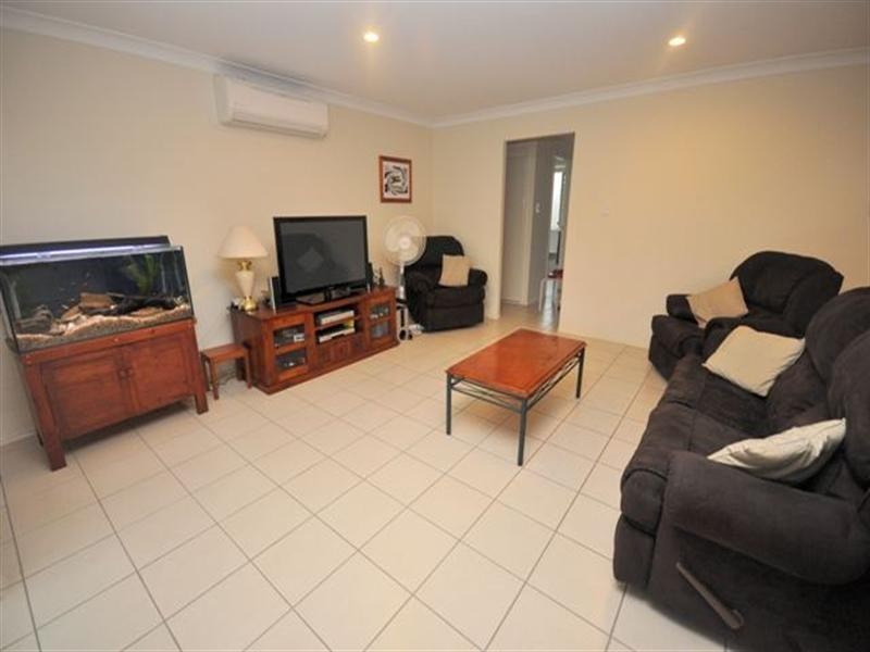 27 Lennon Boulevard, Narangba QLD 4504