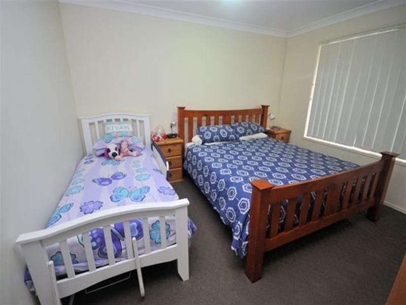 27 Lennon Boulevard, Narangba QLD 4504