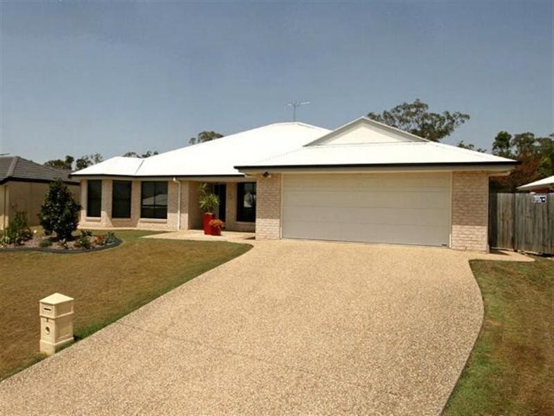 2 Tahoe Place, Narangba QLD 4504