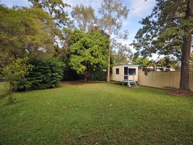 13 Brennan Road, Scarborough QLD 4020