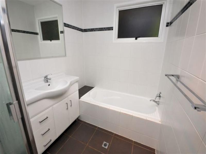 13 Brennan Road, Scarborough QLD 4020