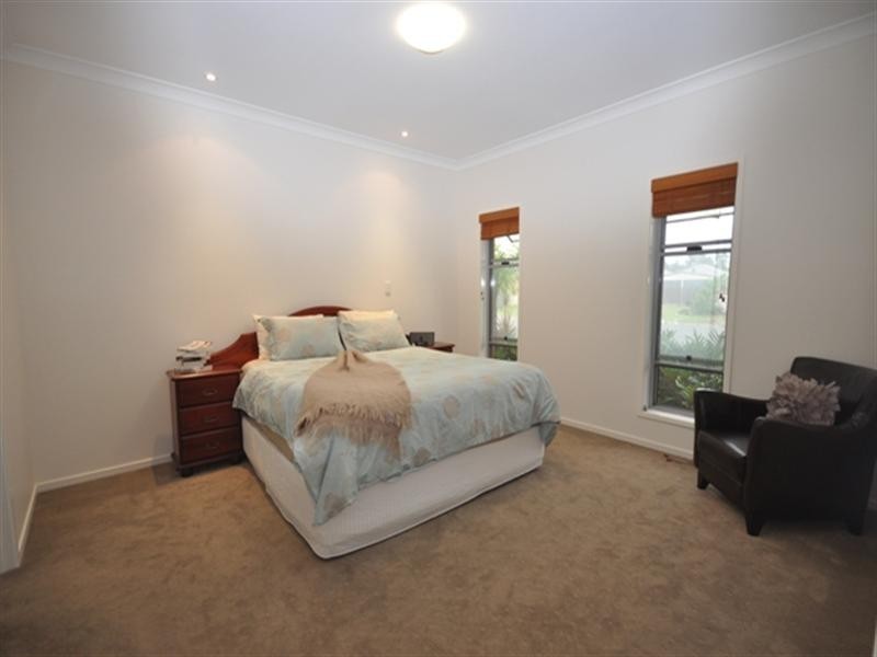 5 Crinum Court, Narangba QLD 4504