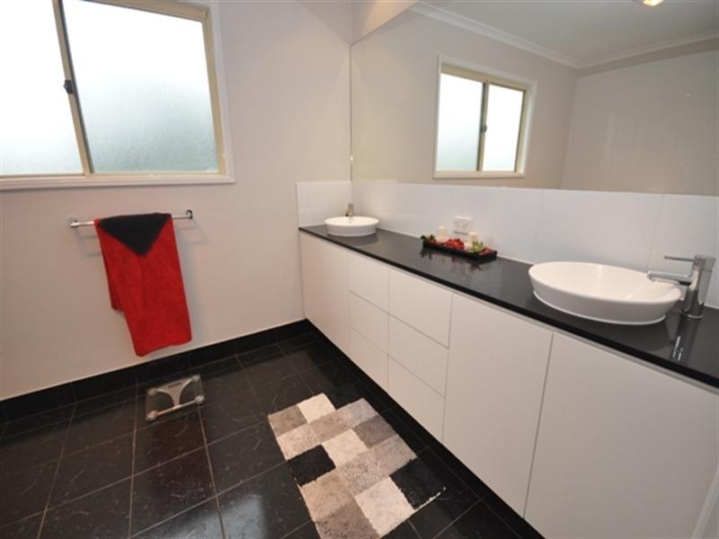 13 Tantallon Place, Narangba QLD 4504