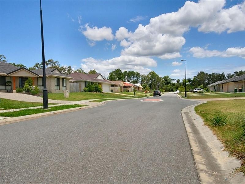 8 Eloise Place, Burpengary QLD 4505