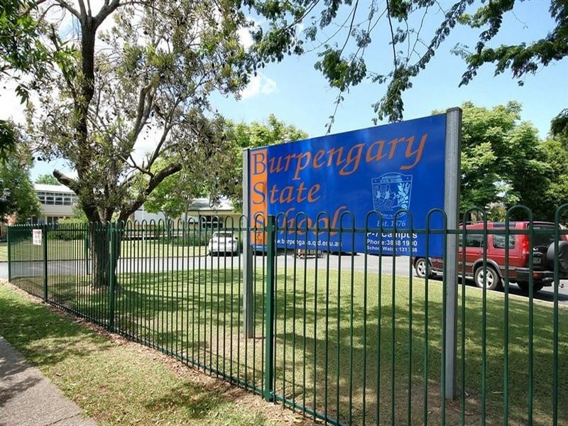 8 Eloise Place, Burpengary QLD 4505