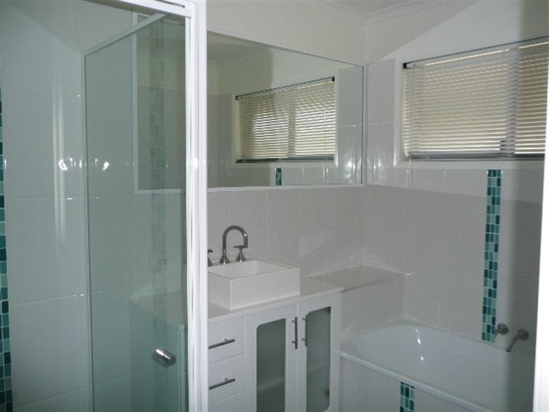 54 Hill Parade, Clontarf QLD 4019